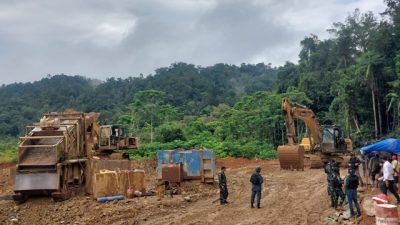 Empat WNA China Jadi Tersangka Tambang Emas Ilegal di Hutan Nabire Empat WNA China Jadi Tersangka Tambang Emas Ilegal di Hutan Nabire