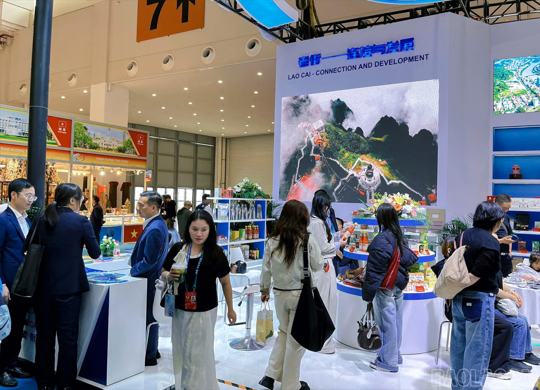 Pameran Tiongkok-Asia Selatan ke-10 Resmi Dibuka di Kunming, Perkuat Kerja Sama Regional Pameran Tiongkok-Asia Selatan ke-10 Resmi Dibuka di Kunming, Perkuat Kerja Sama Regional