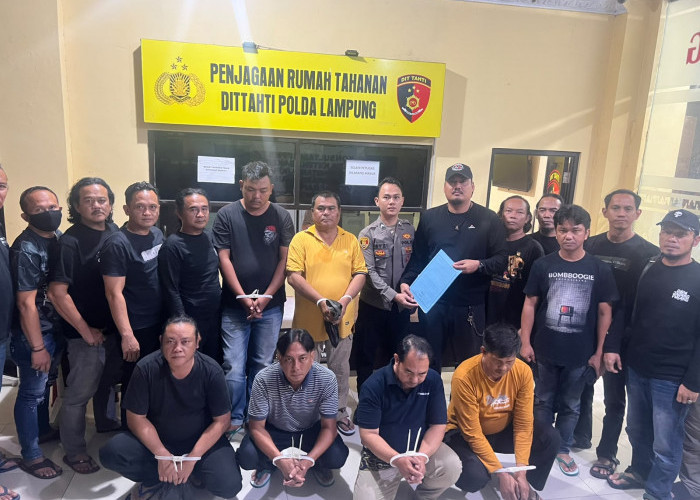 Polda Lampung Tangkap Delapan Debt Collector, Seorang Pensiunan AKBP Dikabarkan Ikut Diamankan Polda Lampung Tangkap Delapan Debt Collector, Seorang Pensiunan AKBP Dikabarkan Ikut Diamankan
