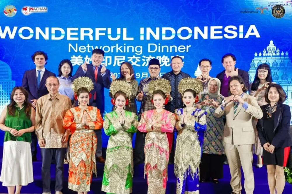Kemenpar Gencarkan Promosi Wisata Jakarta ke Pasar Tiongkok melalui Famtrip Kemenpar Gencarkan Promosi Wisata Jakarta ke Pasar Tiongkok melalui Famtrip