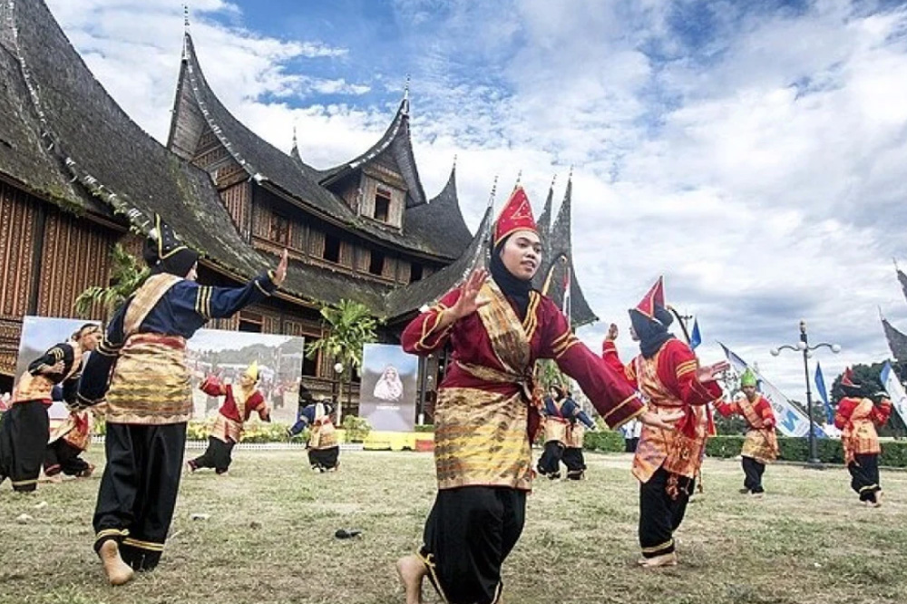 Kementerian Kebudayaan Gelar Program Belajar Bersama Maestro Seni Randai di Sumbar