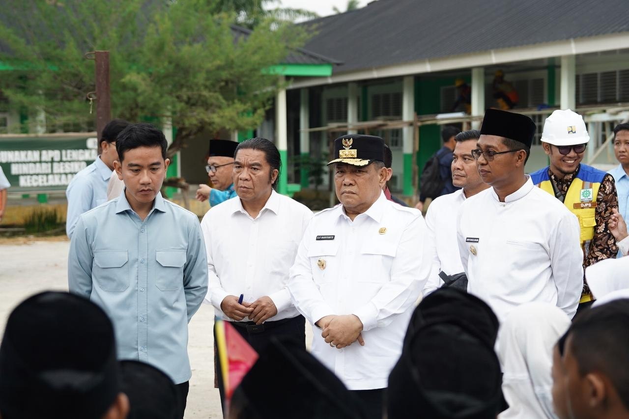 Wapres Tinjau Rehabilitasi MIN 1 Rohil, Sekolah Sampaikan Kebutuhan Fasilitas Tambahan Wapres Tinjau Rehabilitasi MIN 1 Rohil, Sekolah Sampaikan Kebutuhan Fasilitas Tambahan