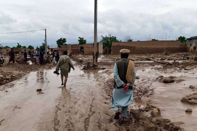 Banjir Besar Landa Afghanistan, Lebih dari 100 Orang Dilaporkan Hilang Banjir Besar Landa Afghanistan, Lebih dari 100 Orang Dilaporkan Hilang