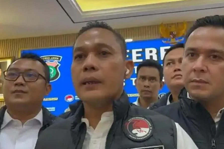 Bareskrim Tangkap Kasat Narkoba Polres Tangsel Bersama Tujuh Anggota Polisi dalam Dugaan Kasus Narkotika Bareskrim Tangkap Kasat Narkoba Polres Tangsel Bersama Tujuh Anggota Polisi dalam Dugaan Kasus Narkotika