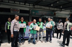 Jelang HUT Bhayangkara ke-80, Polda Riau Salurkan Bansos dan Bantuan Air Bersih