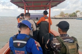 Speedboat Tenggelam di Teluk Tomini, 12 Orang Dievakuasi Selamat, Nakhoda Masih Hilang